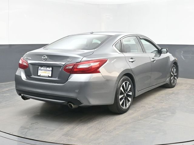 Used 2018 Gray Nissan 2.5 SV image 13
