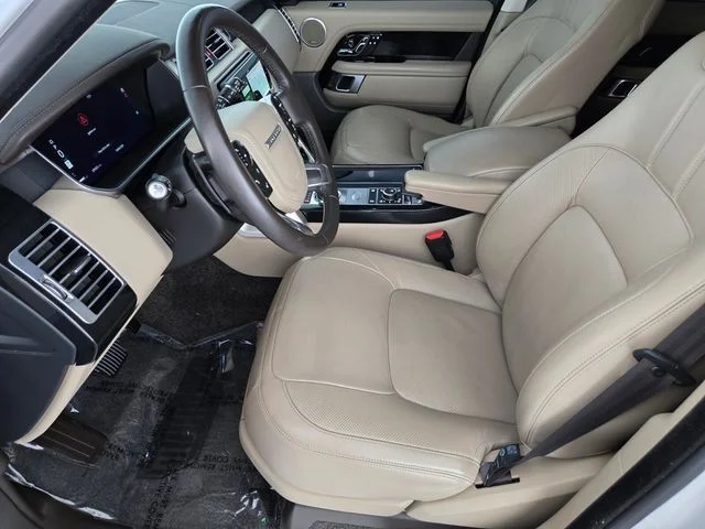 Used 2019 Fuji White Land Rover 3.0L V6 Supercharged HSE image 10