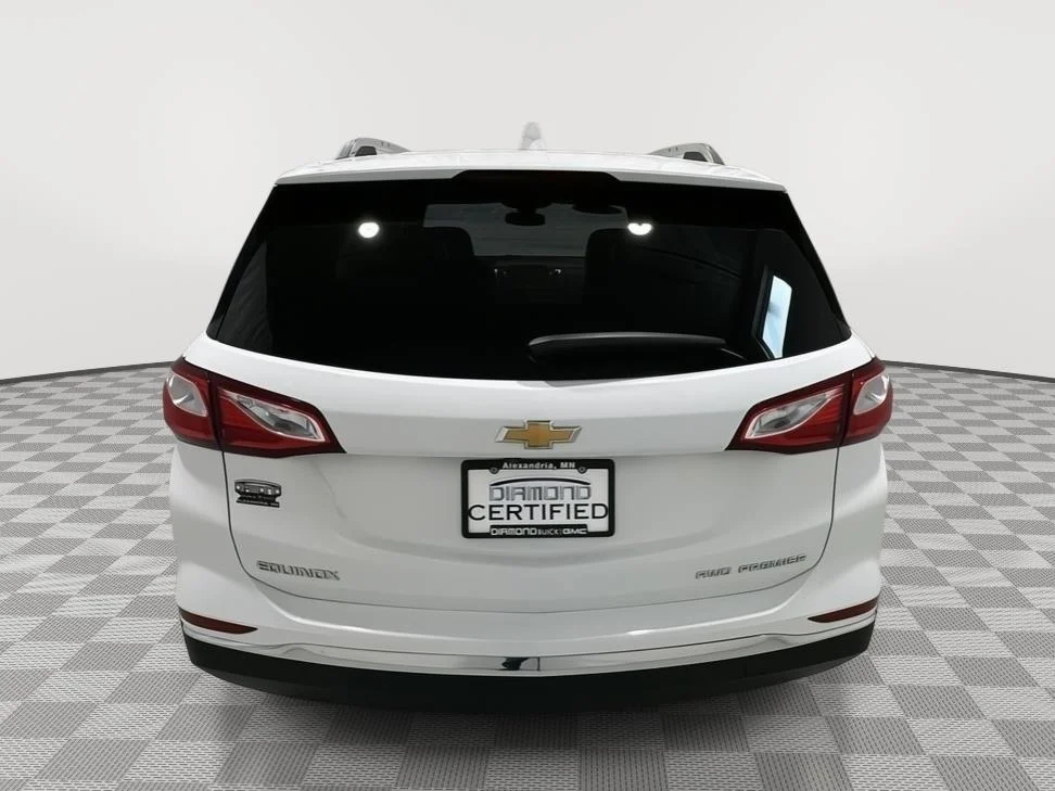 Used 2021 SUMMIT WHITE Chevrolet Premier image 4
