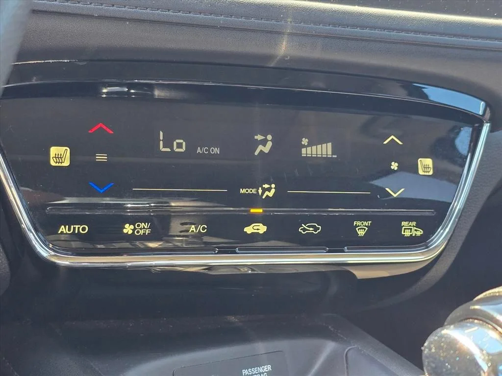 Used 2021 Silver Honda EX image 19
