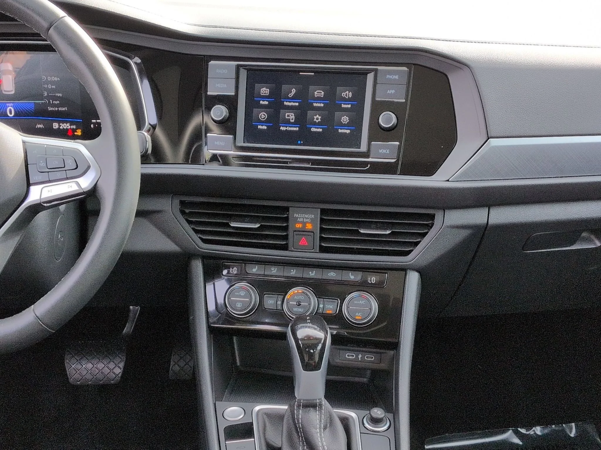 Used 2024 Deep Black Pearl Volkswagen SE w/Sunroof image 27