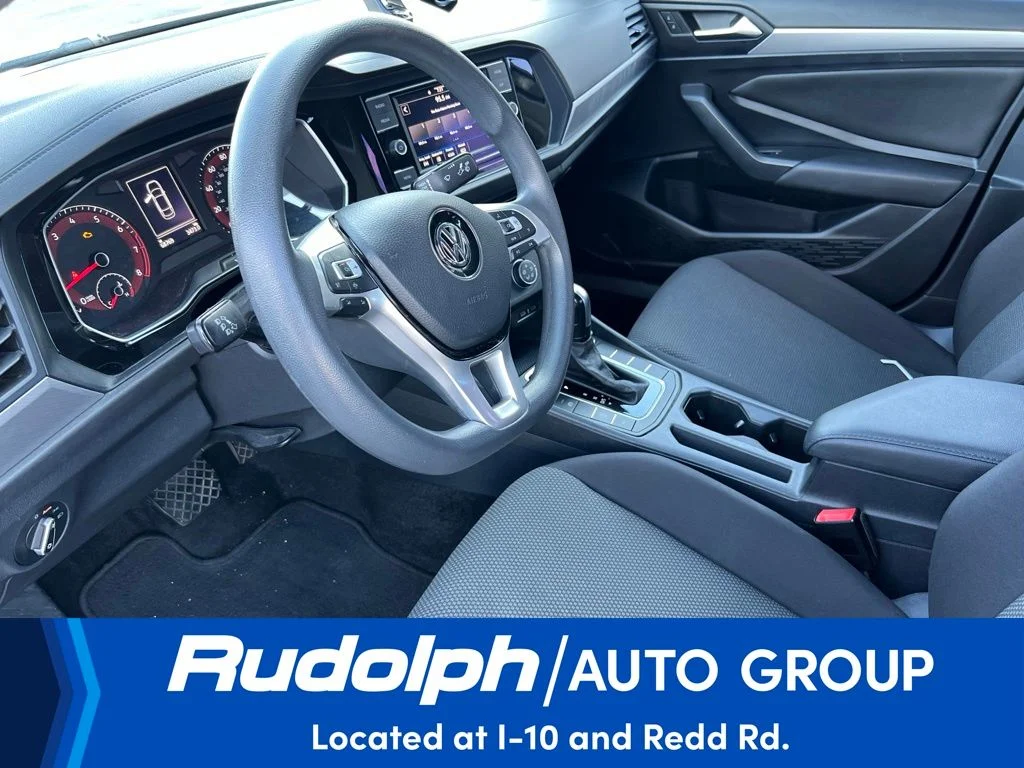 Used 2021 Gray Volkswagen 1.4T SE image 9