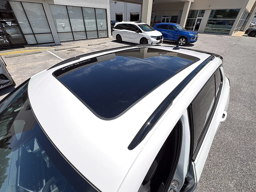 New 2026 Opal White Pearl Volkswagen SE R-Line Black FWD image 15