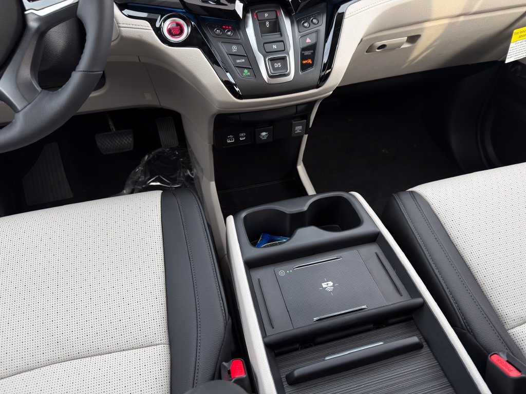 2026 Honda Odyssey Elite - Photo 17