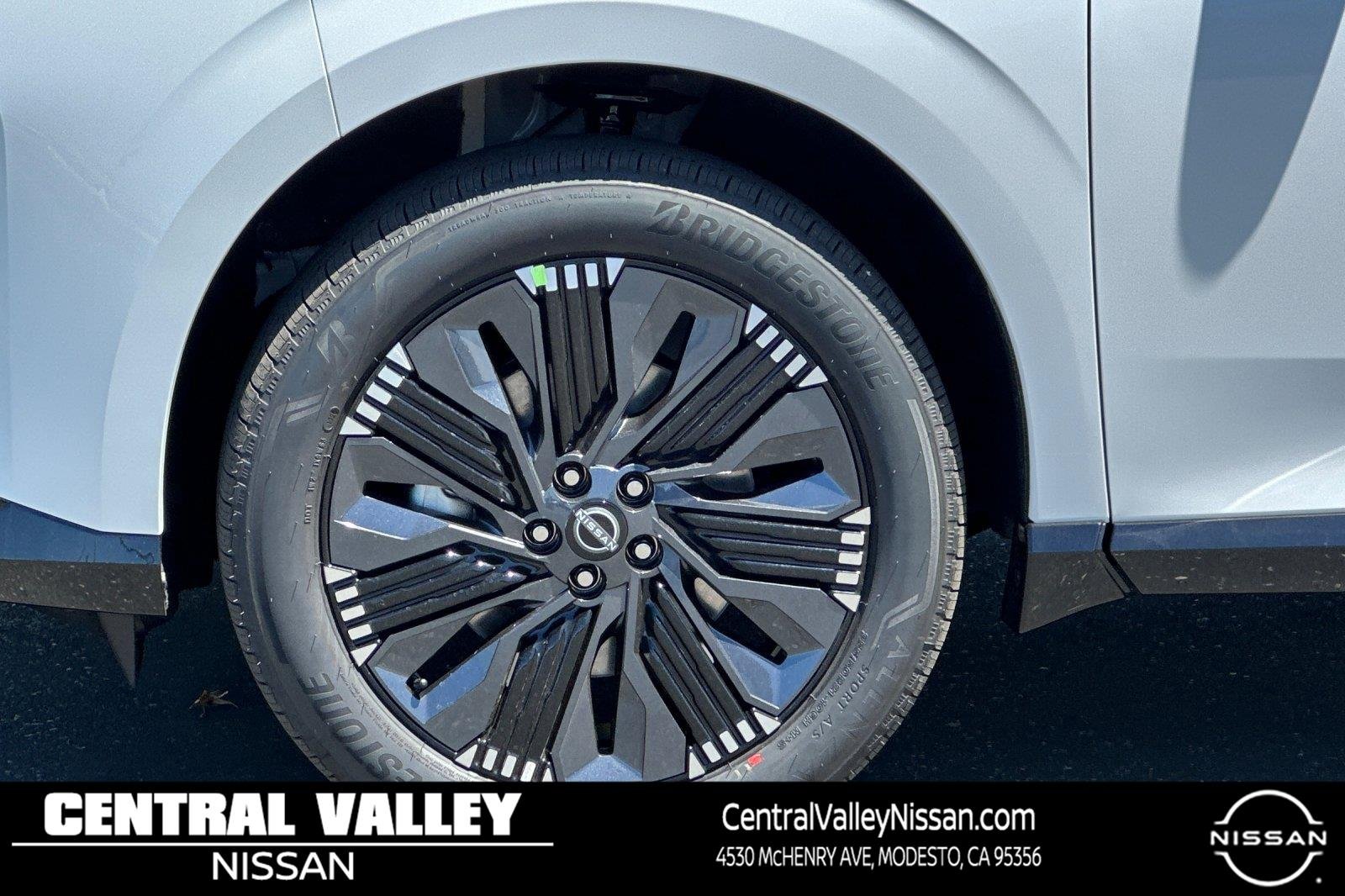 New 2026 Everest White Pearl Tricoat Nissan Platinum image 26