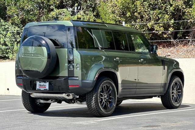 New 2026 Woolstone Green Land Rover S image 5