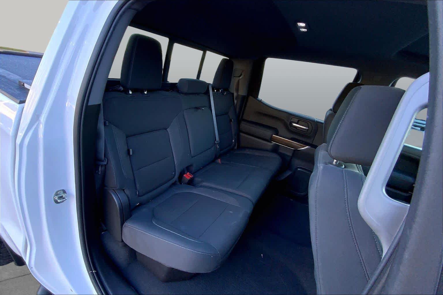 Used 2019 Summit White Chevrolet RST image 16