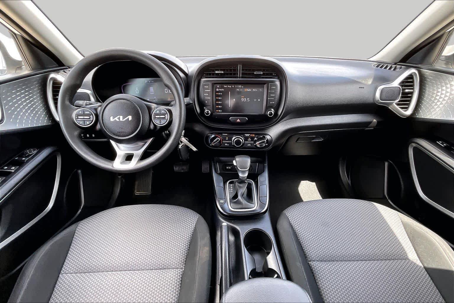 Used 2023 Snow White Pearl Kia LX image 15