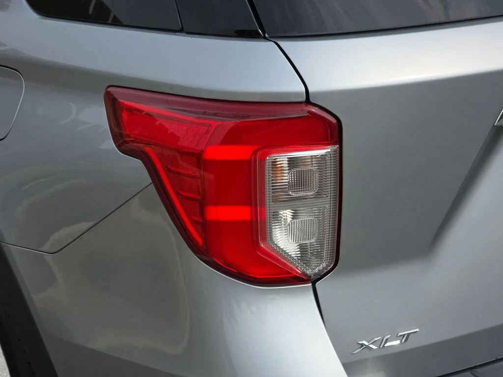 Used 2022 Silver Ford XLT image 30