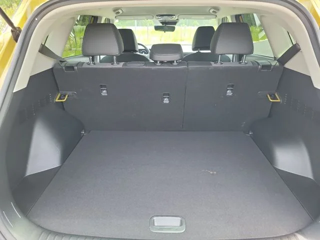 Used 2024 Green Kia S image 9