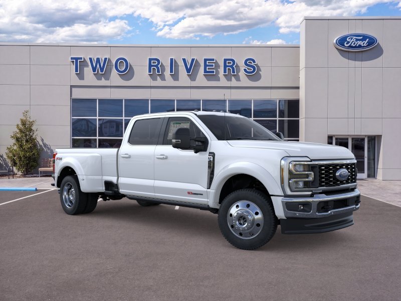 New 2026 Star White Metallic Tri-Coat Ford F-450® Lariat® image 7