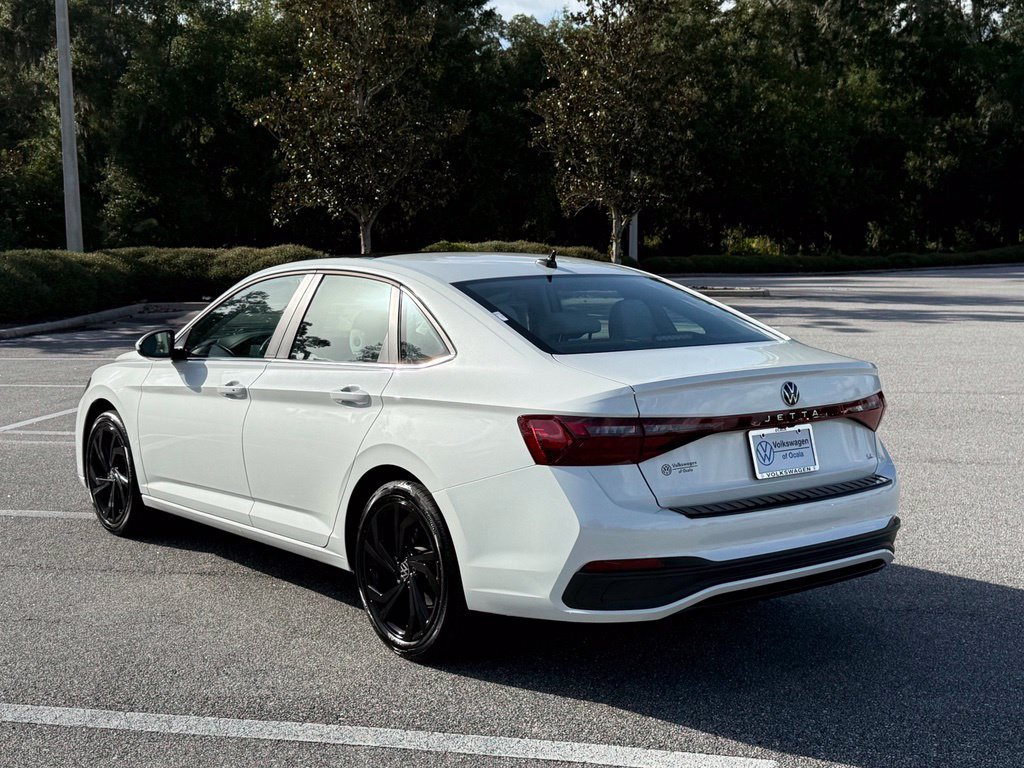 New 2026 Opal White Pearl Volkswagen 1.5T SE image 4