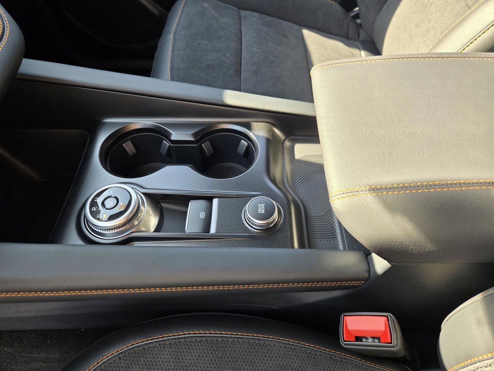 New 2026 Carbonized Gray Metallic Ford Tremor® image 13