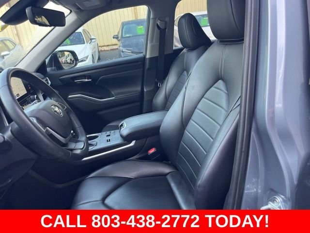 Used 2023 Gray Toyota XLE image 8