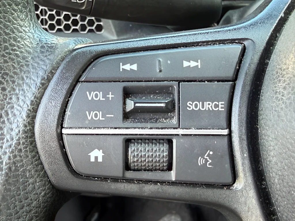 Used 2024 Lunar Silver Metallic Honda LX image 17