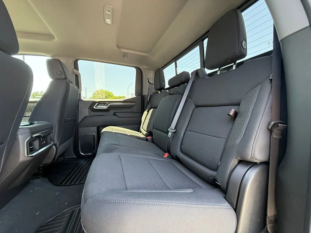 New 2026 Sterling Metallic GMC Elevation image 34
