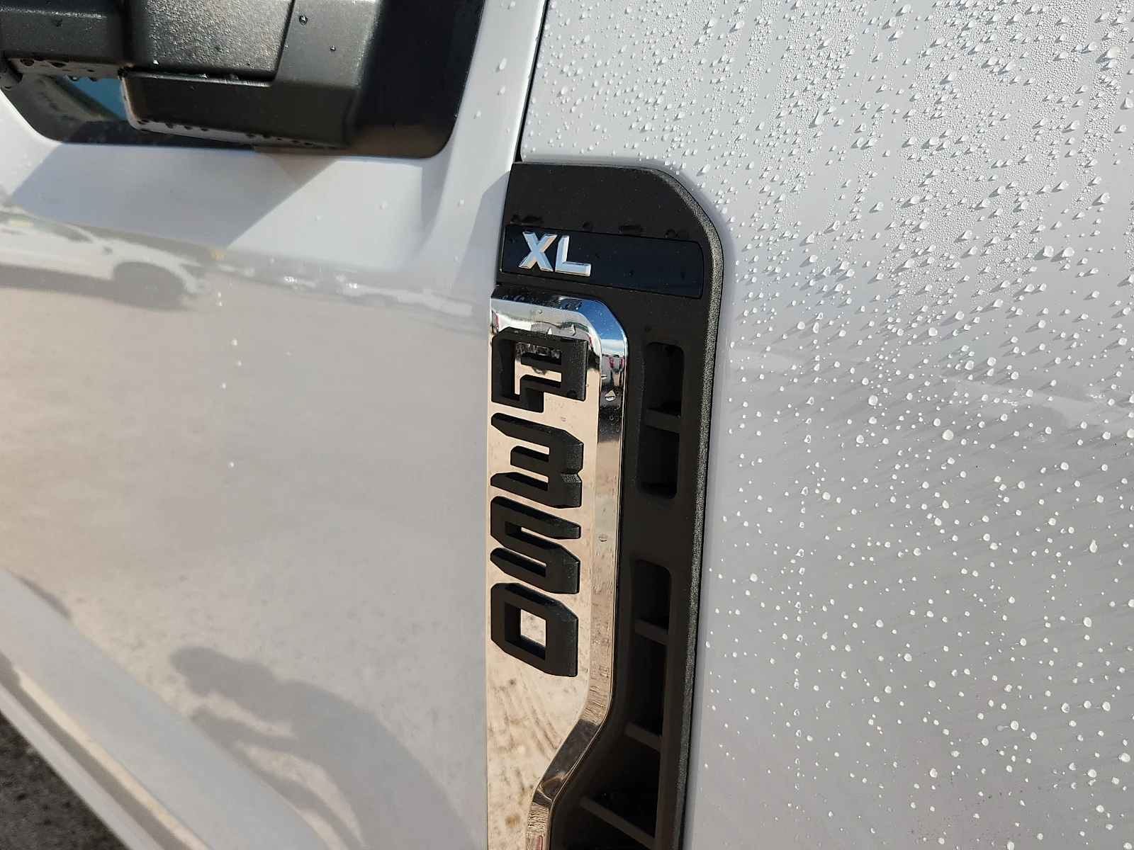 New 2026 Oxford White Ford XL image 10