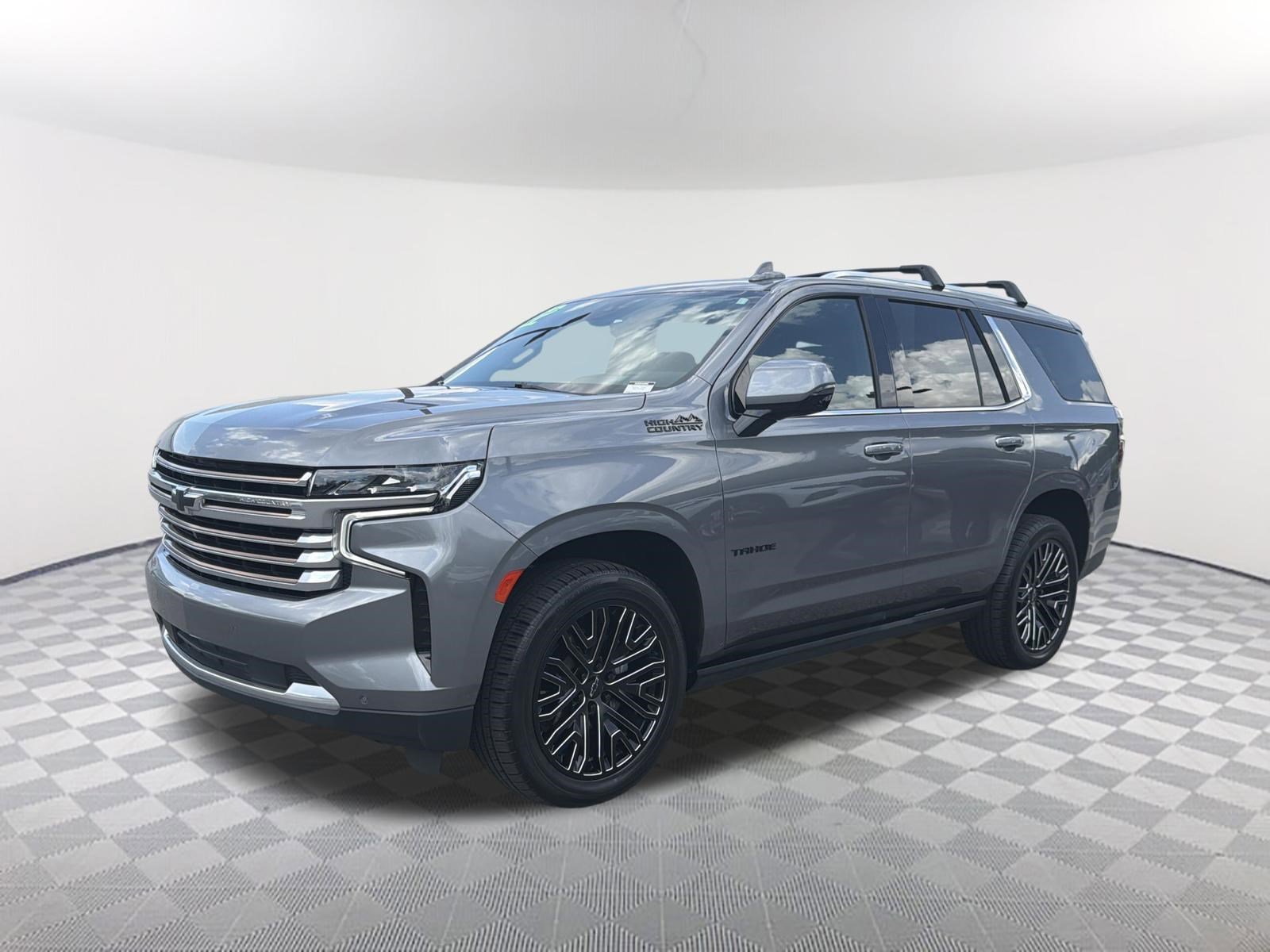 Used 2022 Satin Steel Metallic Chevrolet High Country image 3