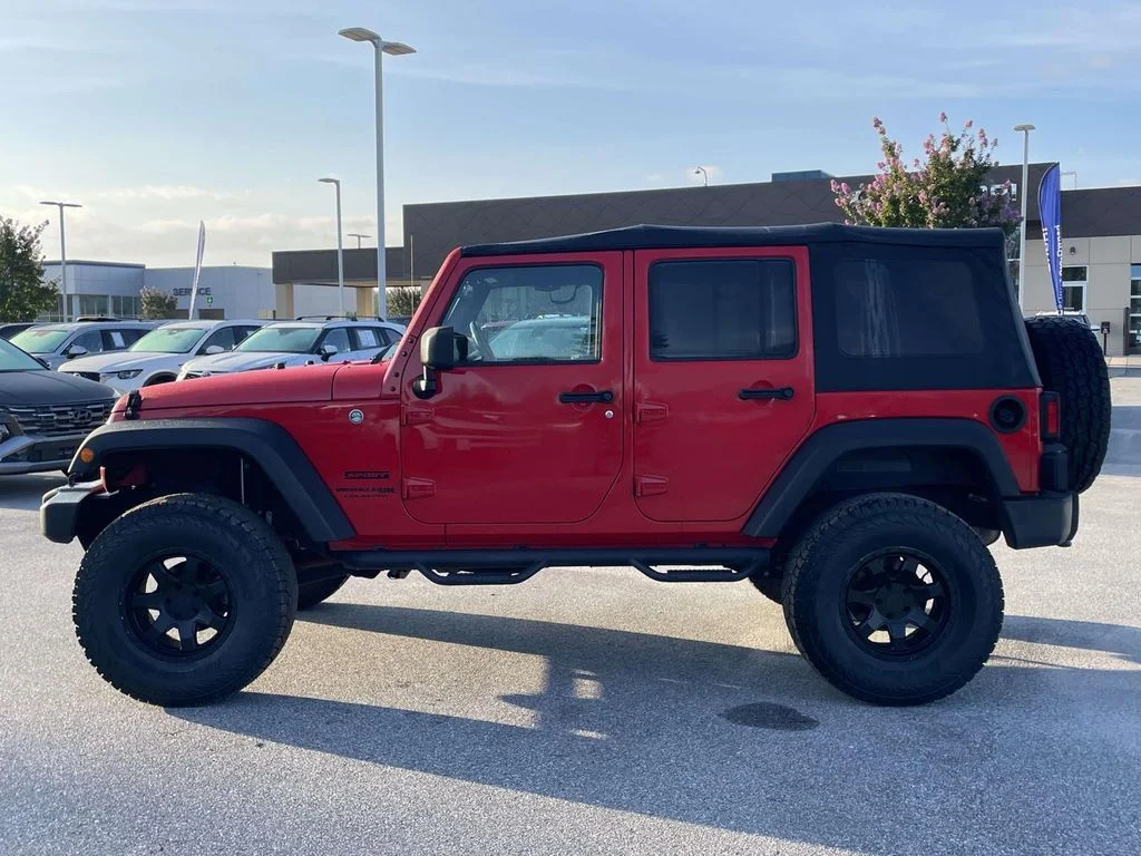 Used 2018 Firecracker Red Clearcoat Jeep Sport S image 22