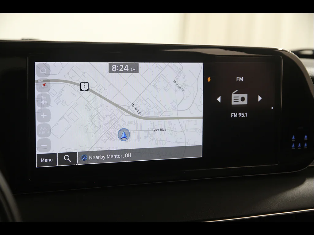 Used 2024 Sierra Burgundy Hyundai Calligraphy image 10