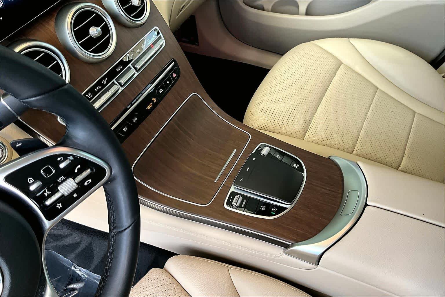 Used 2020 Polar White Mercedes-Benz GLC 300 image 15