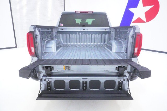 2026 GMC Sierra 1500 SLT - Photo 8