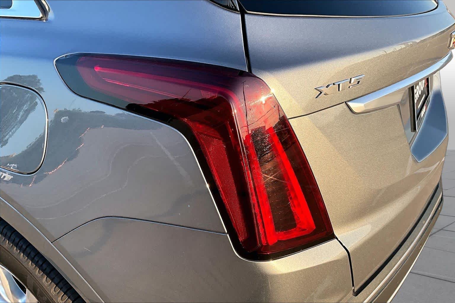 Used 2020 Satin Steel Metallic Cadillac Premium Luxury FWD image 28
