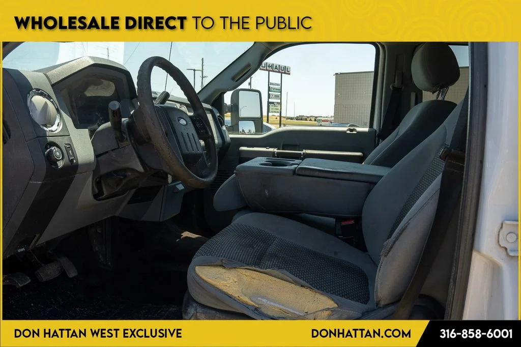 Used 2016 White Ford XLT image 3