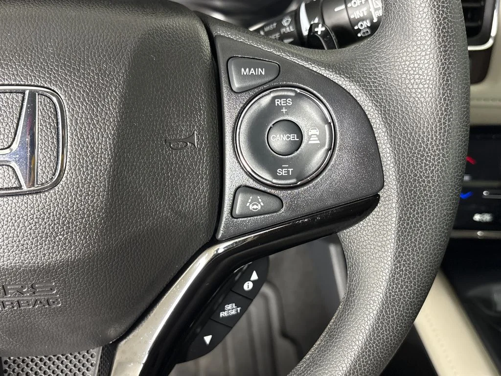 Certified Used 2022 White Honda EX image 17