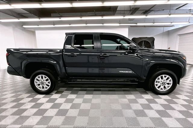 2024 Toyota Tacoma SR5 - Photo 15