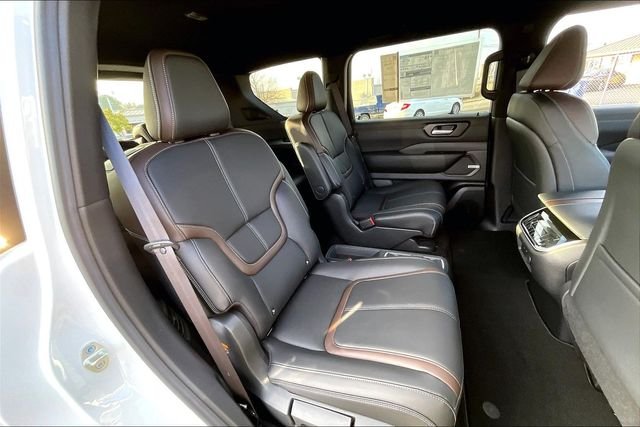 New 2026 Nissan Armada SL 4D Sport Utility