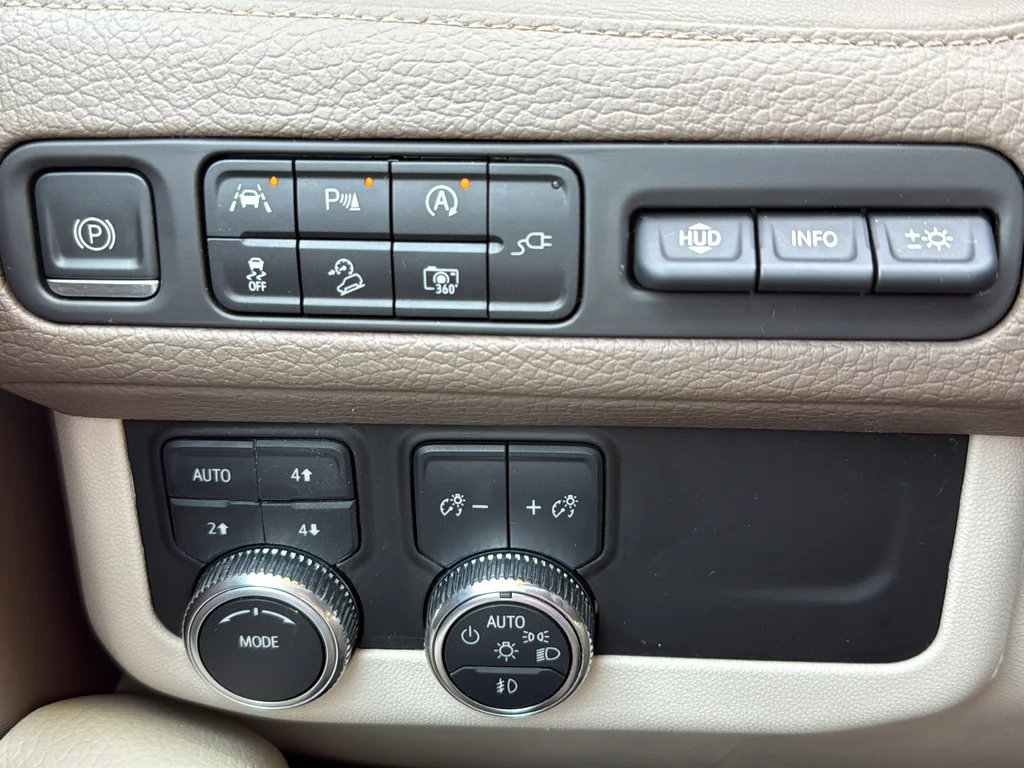 Used 2022 Black GMC Denali image 24