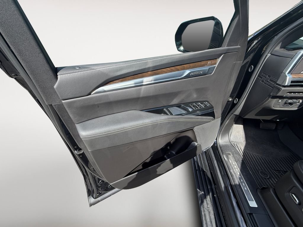 Used 2025 Black Cadillac Sport Platinum image 10