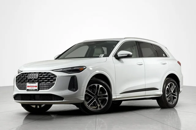 2025 Audi Q5 Premium 2.0 TFSI quattro
