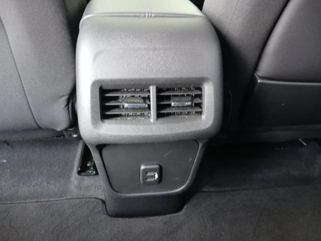 Used 2024 Sterling Metallic GMC SLE image 22