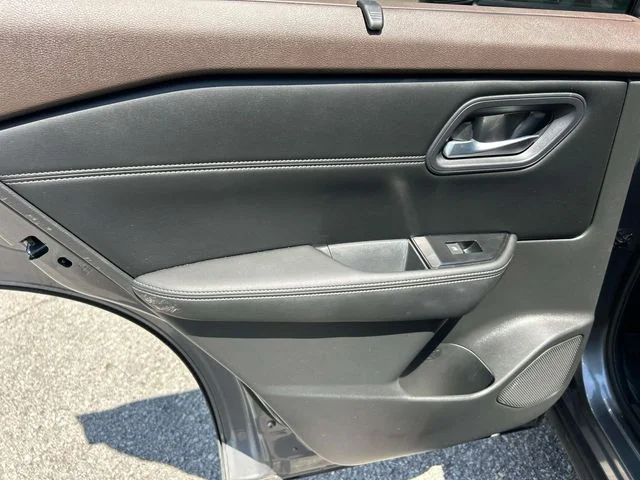 Used 2023 Gray Nissan SV image 20