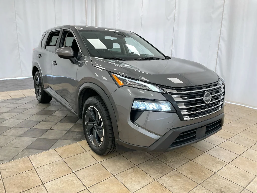 Used 2024 Gun Metallic Nissan SV image 33