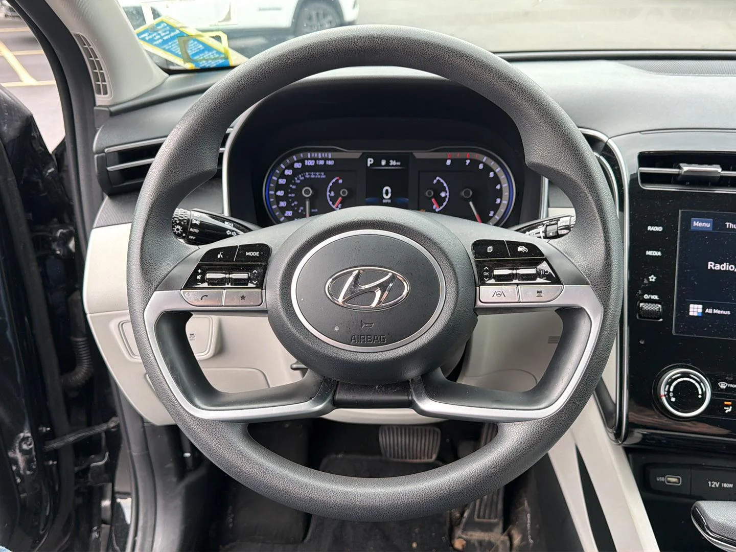 Used 2023 Phantom Black Hyundai SEL image 6