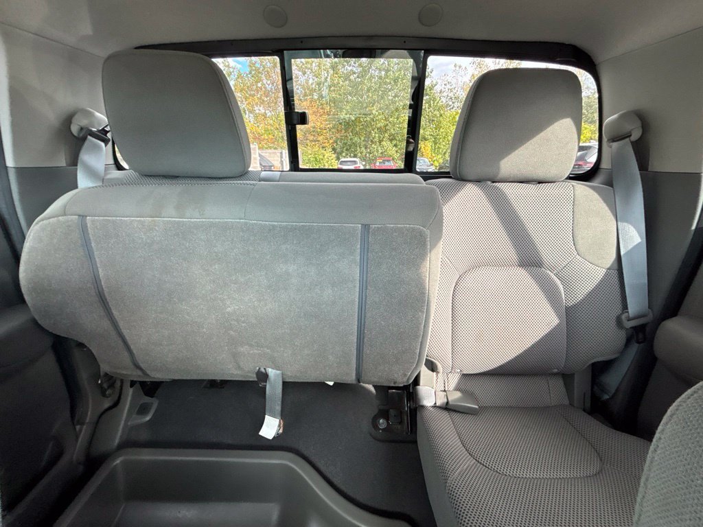 Used 2019 Blue Nissan SV image 27