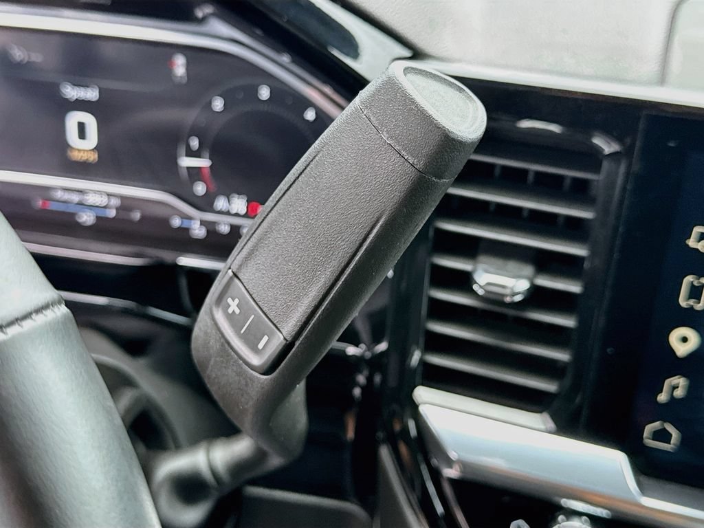 2025 GMC Sierra 1500 Elevation - Photo 17