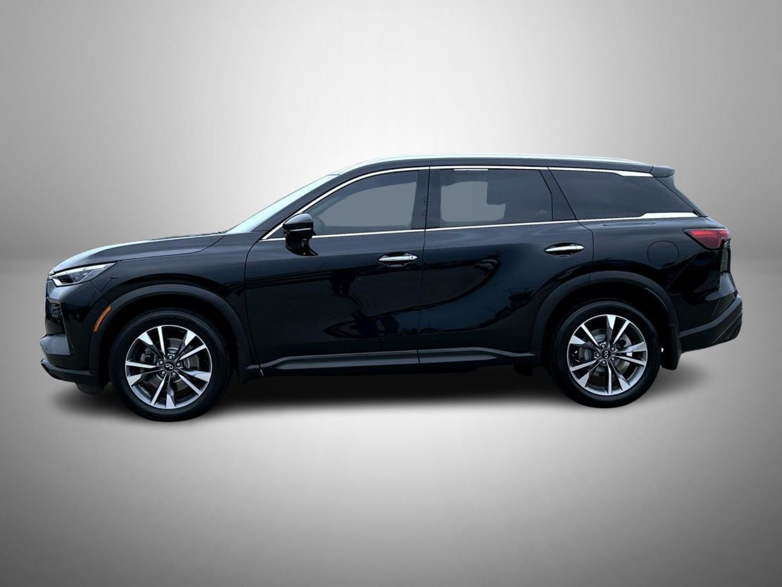 Certified Used 2023 Black INFINITI LUXE image 8