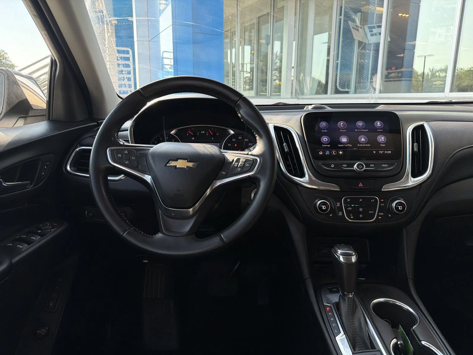 Used 2019 Iridescent Pearl Tricoat Chevrolet Premier image 19