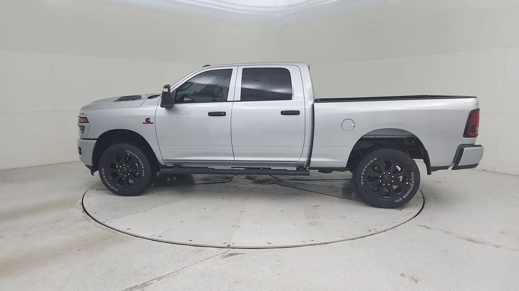 2026 RAM 2500 Tradesman/Black Express - Photo 9