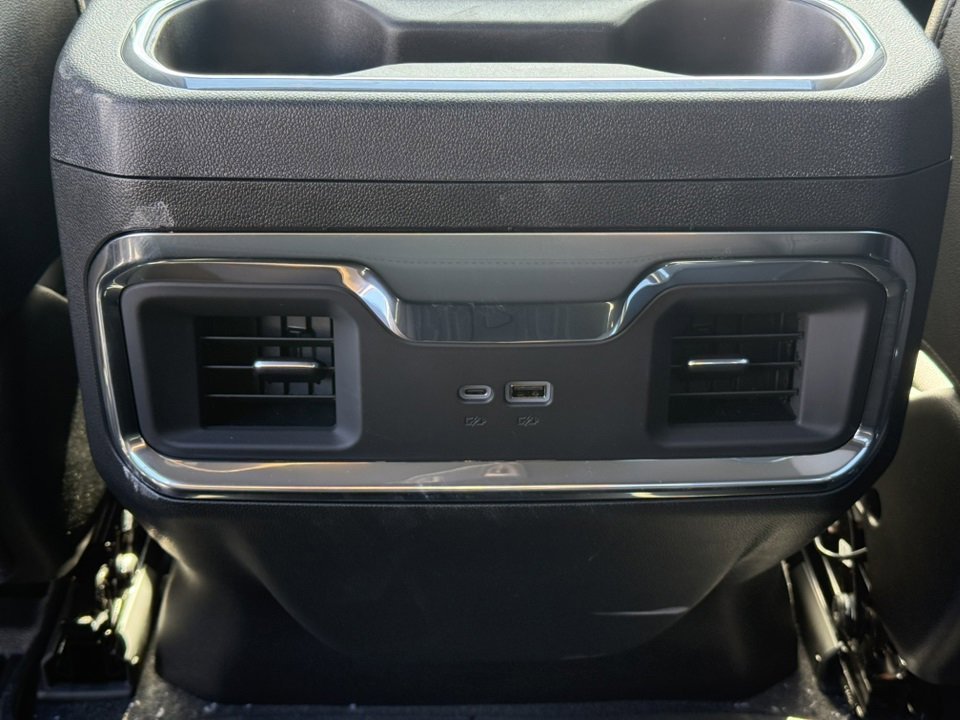 2026 GMC SIERRA - Image 30