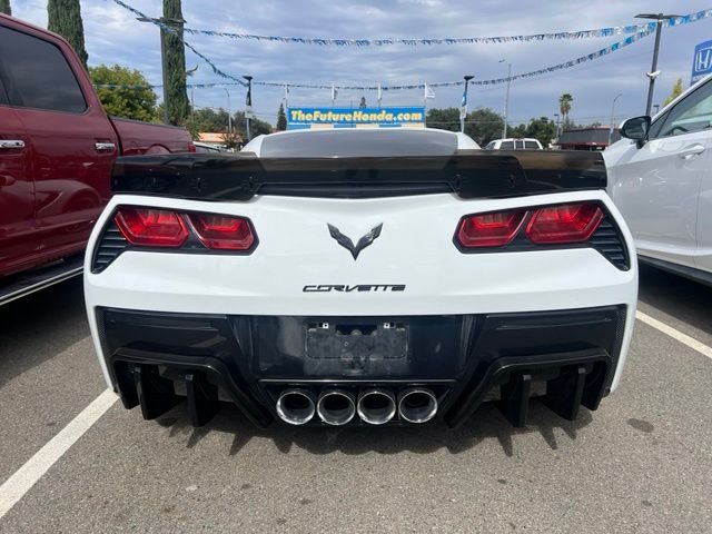 Used 2016 White Chevrolet Stingray image 8