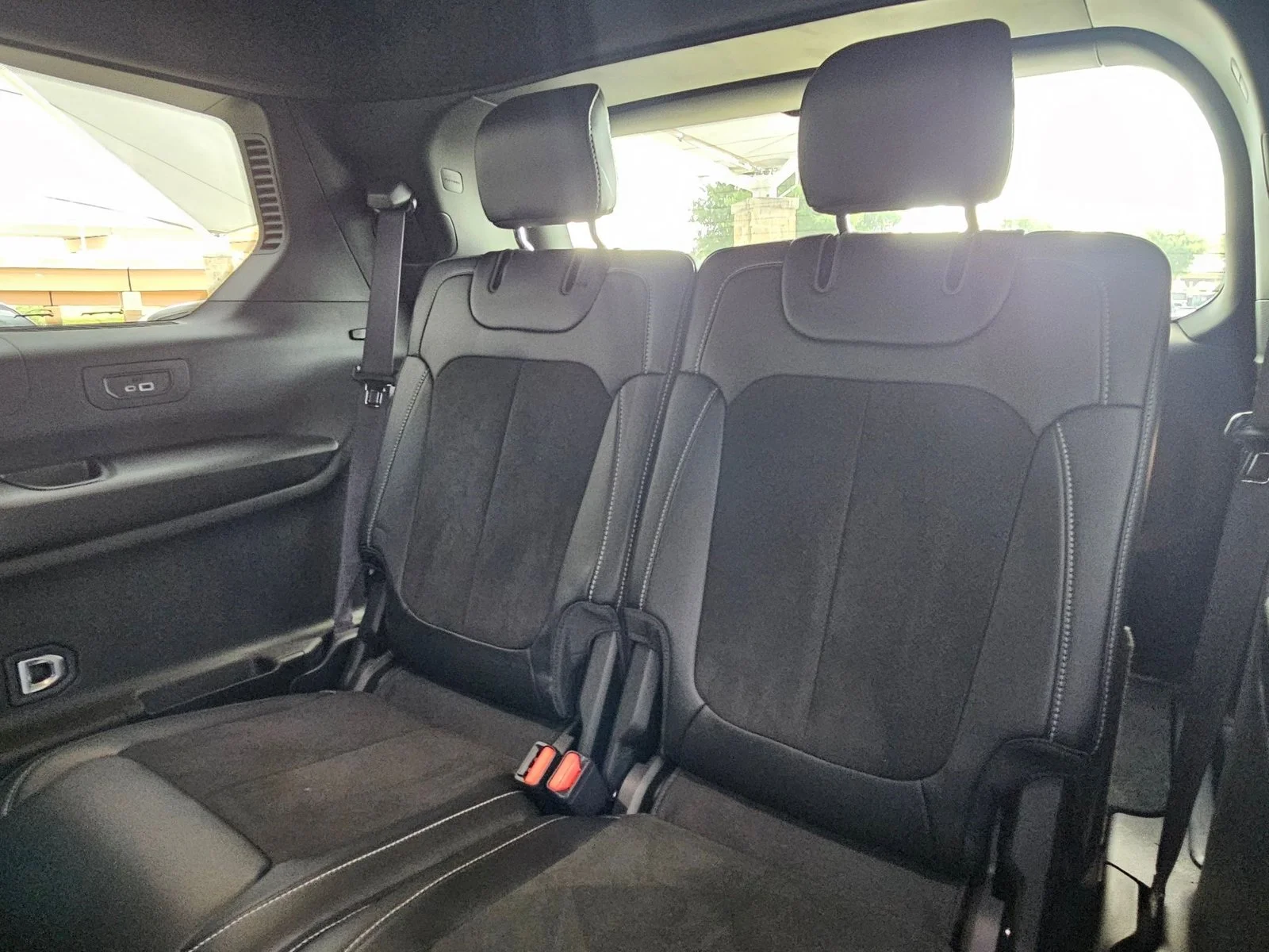 Used 2025 Silver Zynith Jeep Altitude X image 23