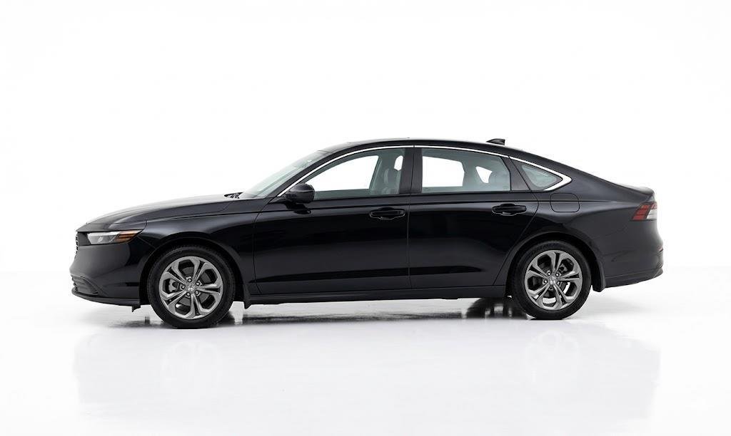 Used 2023 Crystal Black Pearl Honda EX image 1