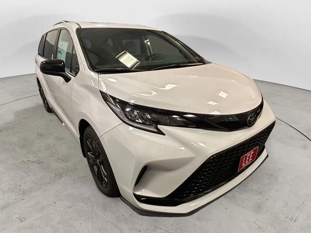 New 2026 Ice Cap Toyota XSE image 7