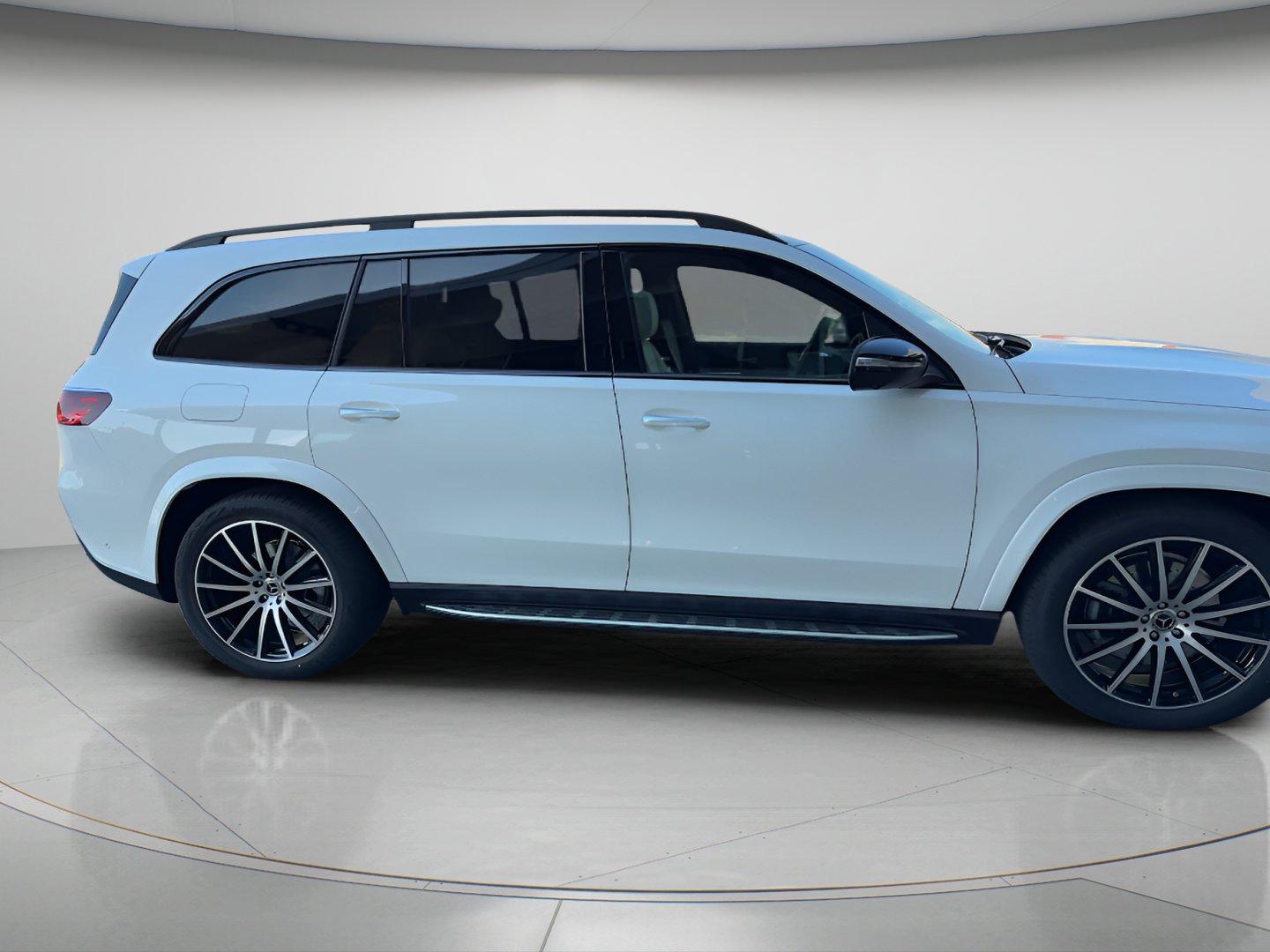 Certified Used 2026 Polar White Mercedes-Benz GLS 450 image 8