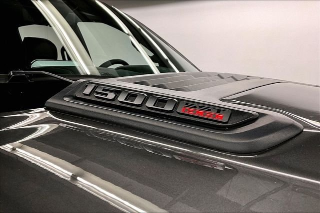 Used 2025 Granite Crystal Metallic Clearcoat Ram Limited image 38